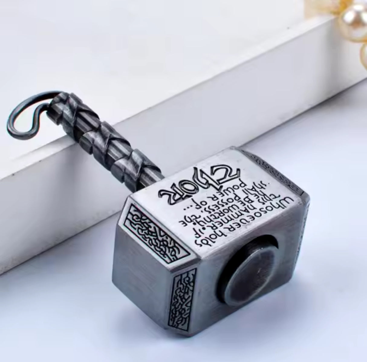 Superhero Battle Hammer Fidget Hand Spinner Metal The Mighty Mjolnir Fingertip Keychain Toy Stress Relief Toys For Kids Gifts