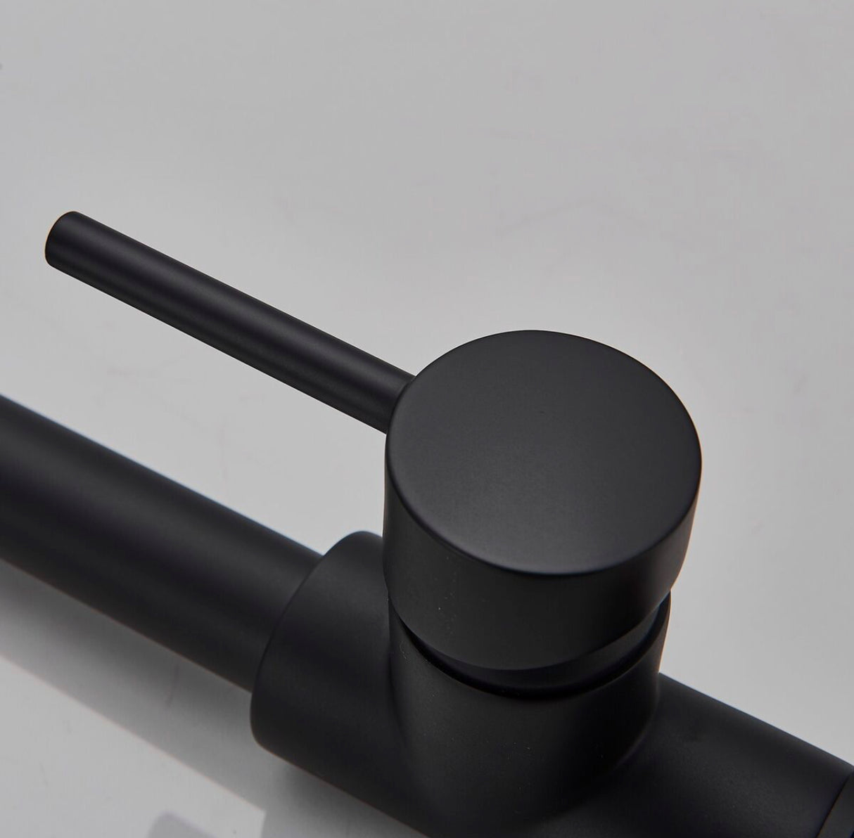 WELS Kitchen Mixer Taps Black Pull Out Sink Taps 360° Swivel Single Lever Faucet