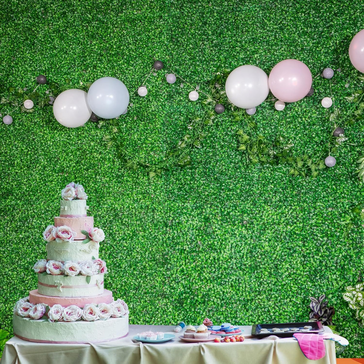 VEVOR 12PCS 10x10 inch Artificial Boxwood Panels, Boxwood Hedge Wall Mat,Artificial Grass Backdrop Wall, Privacy Hedge Screen UV Protected for Outdoor Indoor Garden Fence Backyard