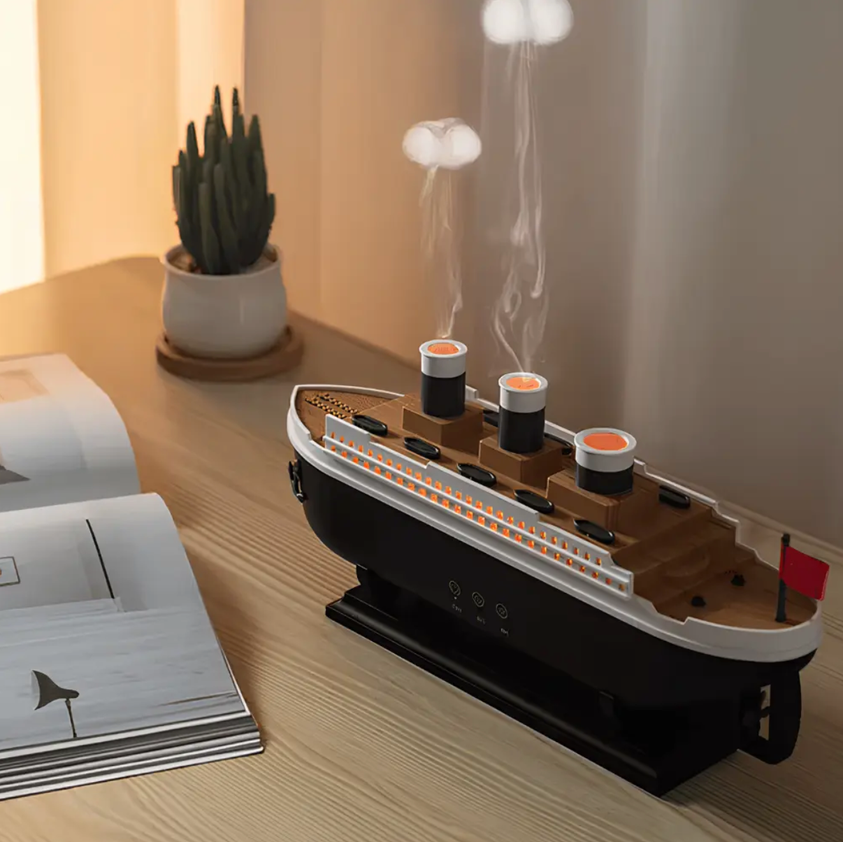Titanic Humidifier + FREE Heart Of The Ocean Necklace